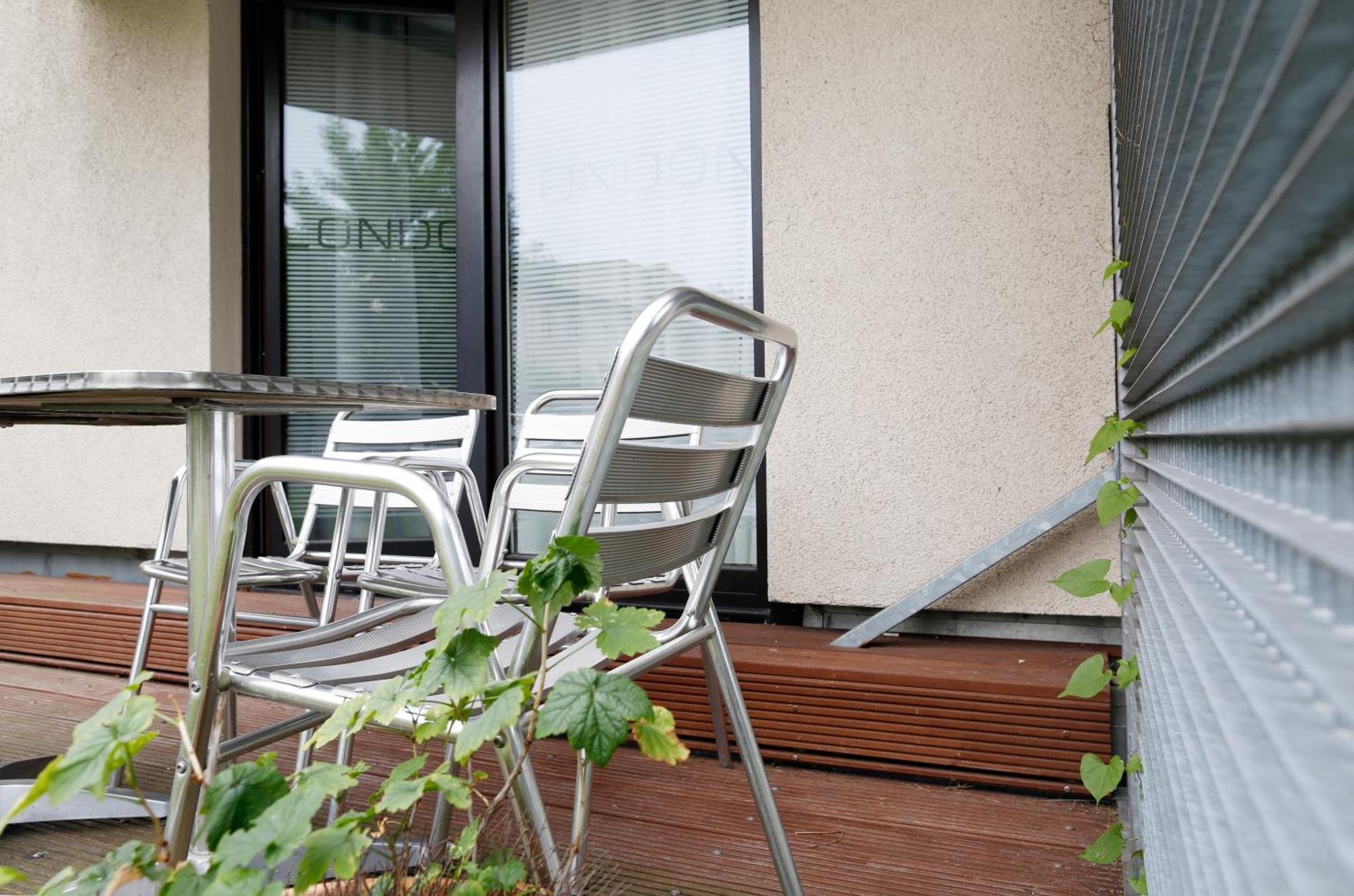 Nieb By Rockchair Apartments L Superhost Status L 3 Bedrooms Boxspringbeds 3 Bathrooms In Center "Kurfuerstendamm" - Cozy Family & Business Flair Welcomes You! Berlim Exterior foto